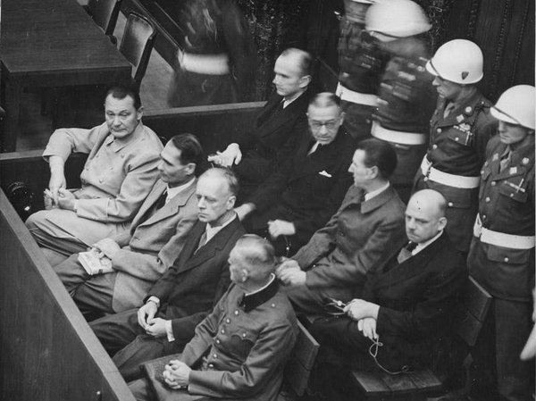 Defendants_in_the_dock_at_the_Nuremberg_Trials.jpg