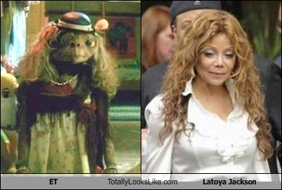 et-totally-looks-like-latoya-jackson.jpg